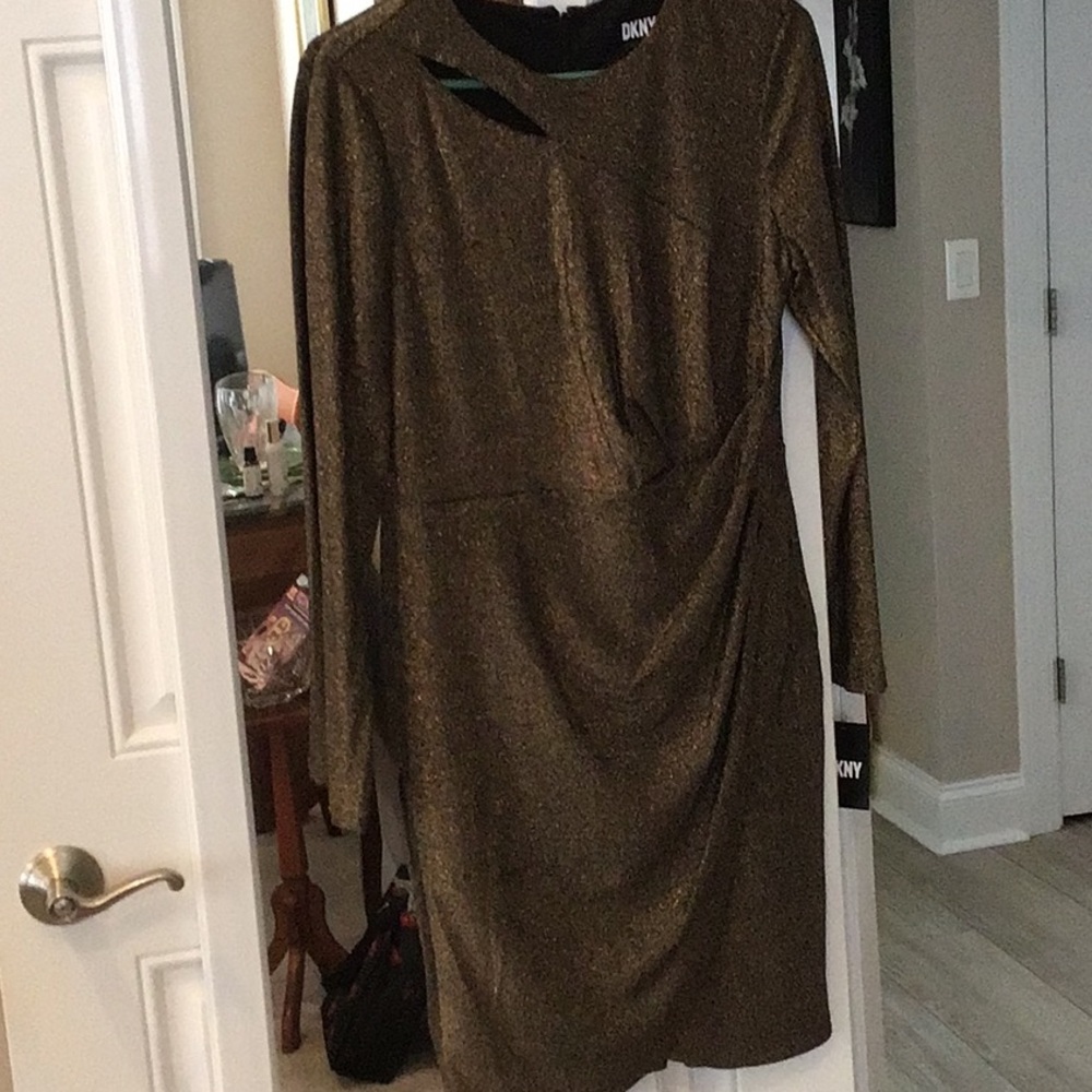 BEAUTIFUL  DKNY DRESS